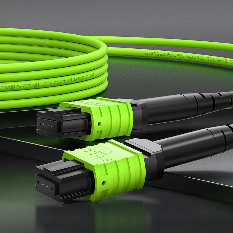 AMPCOM MPO-8 Jumper, Multimode OM5 50/125µm 8 Fibers Optic Cable, MPO APC (Female) to MPO APC (Female), Green LSZH Jacket