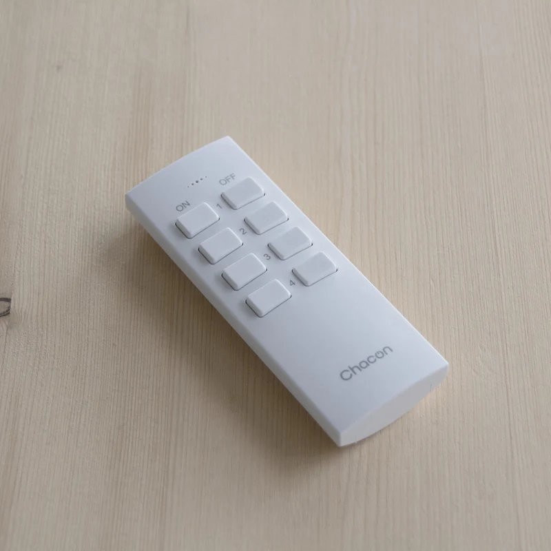 Set of 2 On/Off remote-controlled sockets + remote control