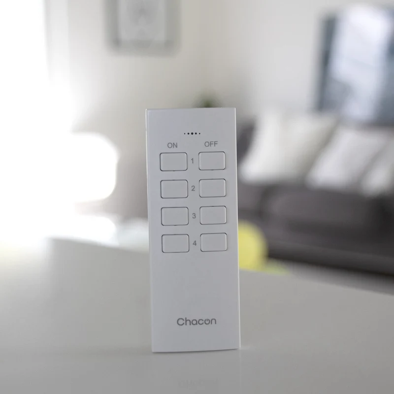 Set of two On/Off mini sockets and four-channel remote control