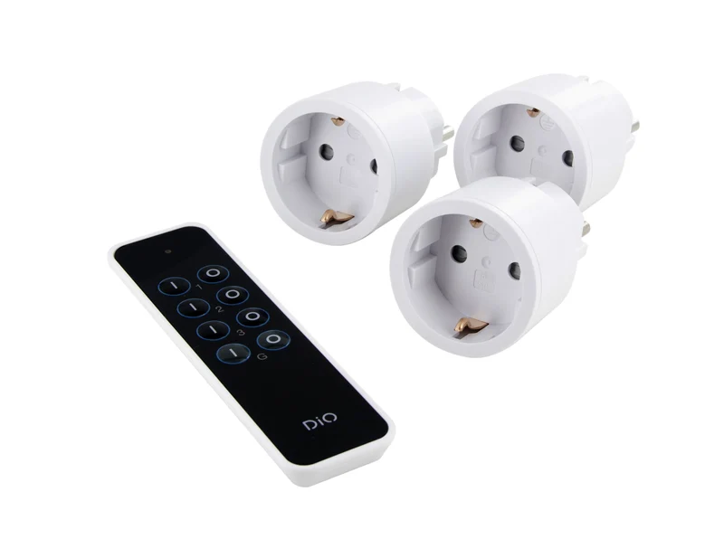 DiO First Nano: Three sockets + remote control