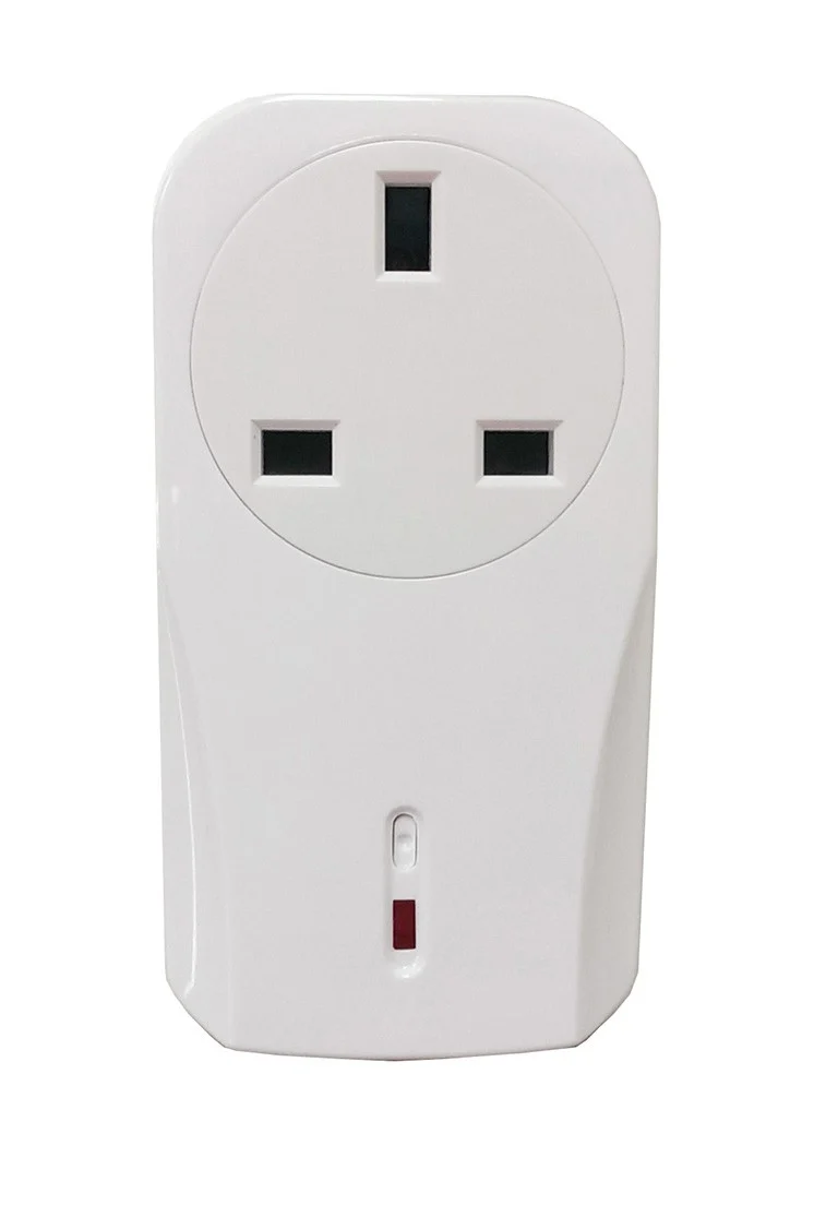 DiO First: Three On/off sockets (UK) + Remote control