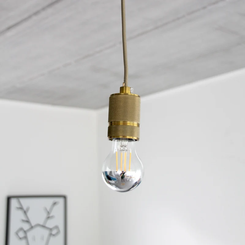 Aluminum lampholder - brass