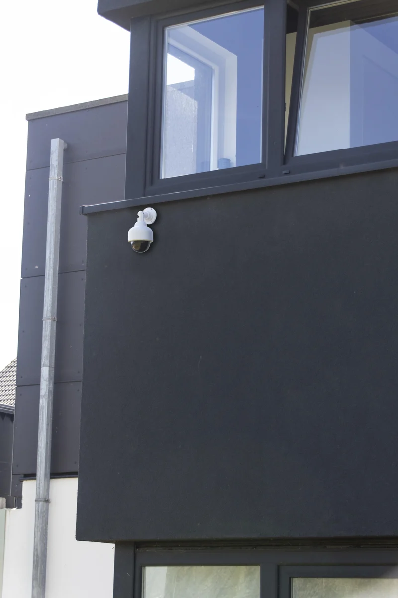 Dummy dome camera with LED