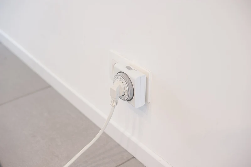 Set of 2 mechanical timers - white, FR sockets