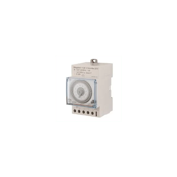 Interrupteur horaire programmable analogique journalier 3 modules LEGRAND 412823