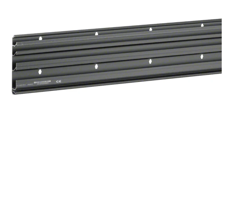 Socle plinthe noir HAGER SL201151