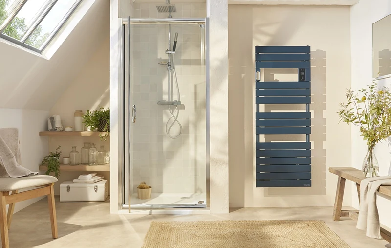 Sèche serviettes Adélis 1500W - connecté et soufflant bleu profond - Atlantic 861553