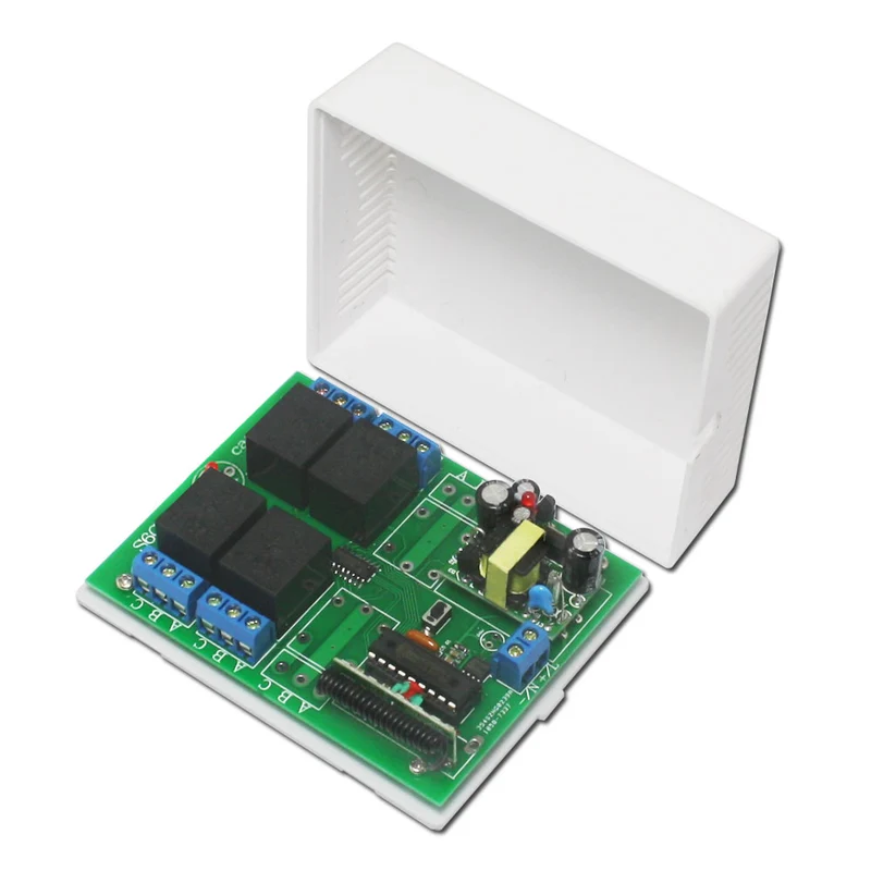 4 Canaux 220V 2200 Watt Kit Interrupteur Sans Fil Avec Télécommande (Modèle: 0020400)