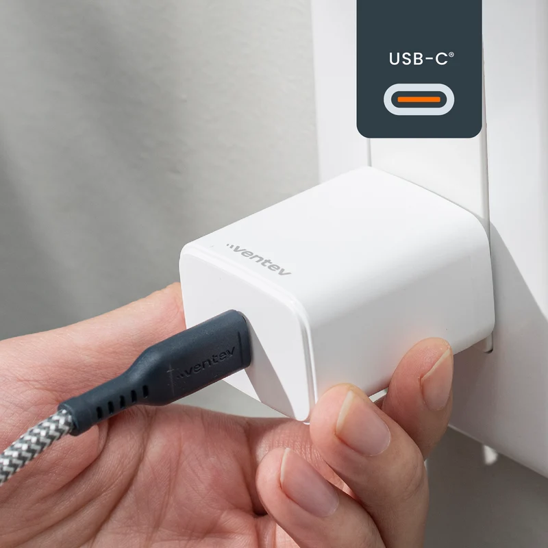 20W ULTRAFAST USB-C Universal Wall Charger with USB-C to Apple Lightning Cable