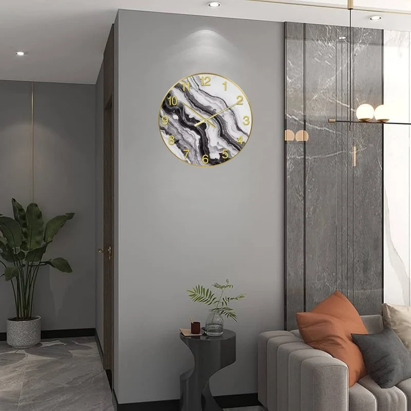 Horloge murale moderne en verre avec design en marbre