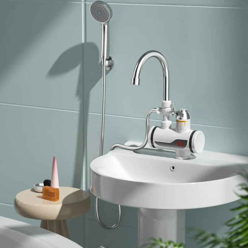 Robinet et douche avec chauffage intégré