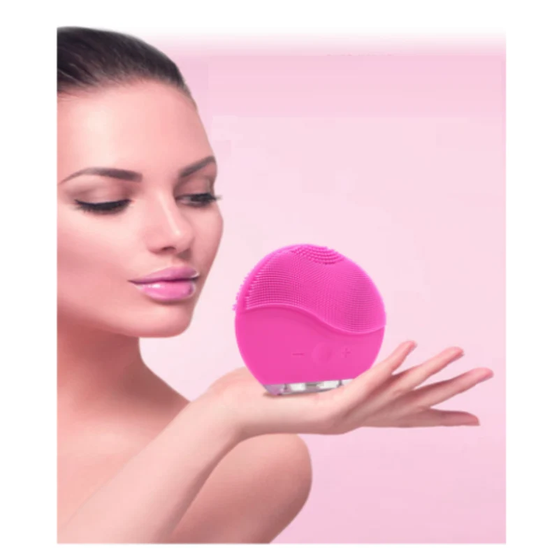 Nettoyant et masseur pour le visage