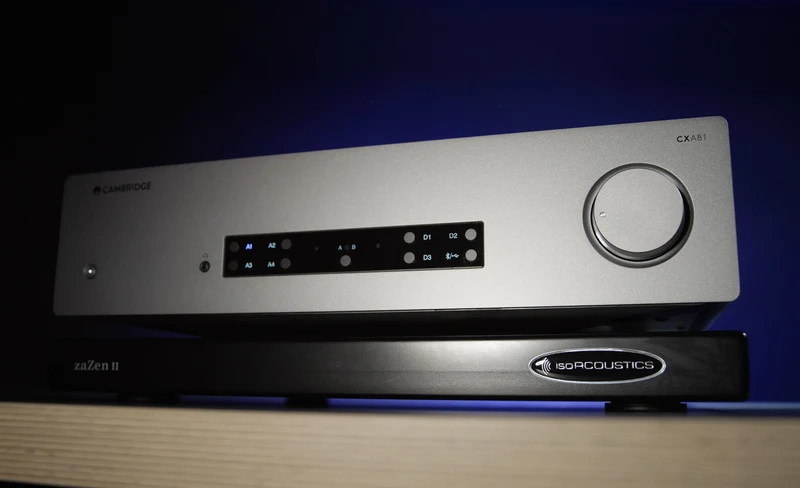 IsoAcoustics zaZen I - Plate-forme (17" x 15" x 1.2, 25 lb) isolation