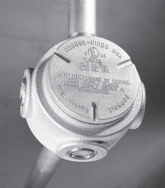 Crouse-Hinds - BOX JUNCTION ROUND ALUMINUM 4.13" & COVER 4-HUB 1/2"