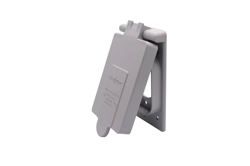 COVER PLATE PVC RIGID 1G WE.P. 1 RECEPTACLE SINGLE 30A