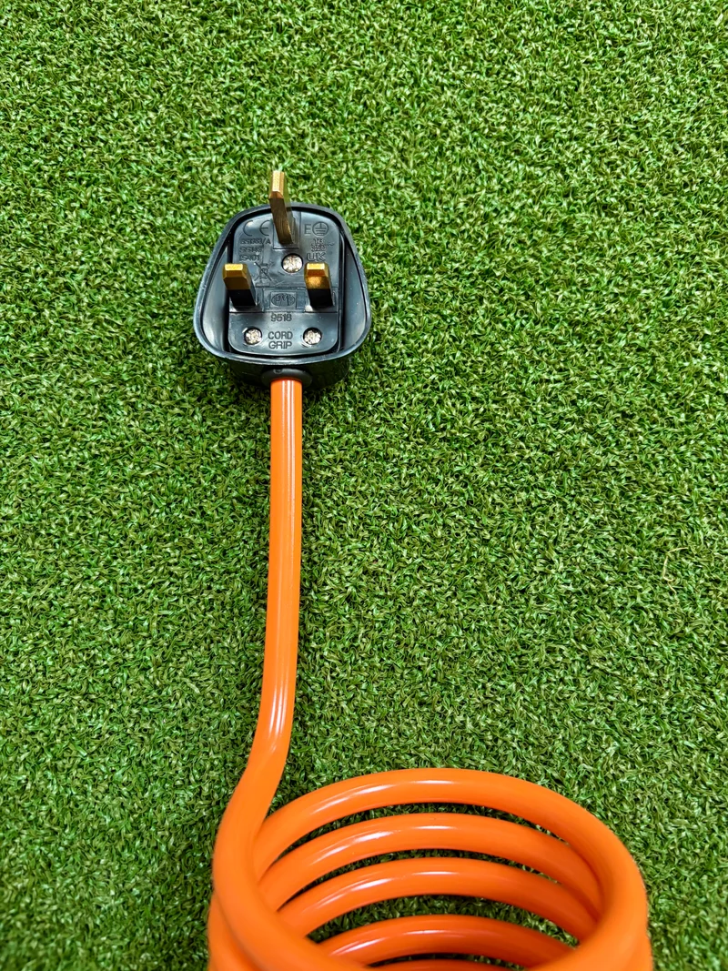 Caravan and Campervan Mains Hook Up Lead, with IP44 Socket and UK Plug