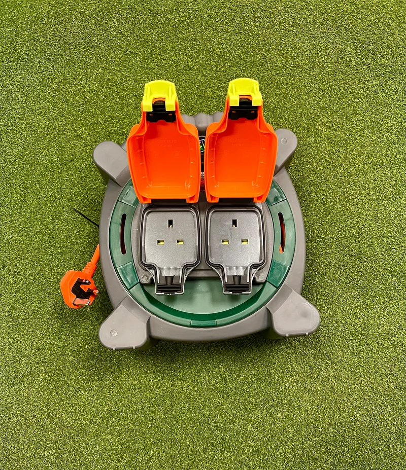 Outdoor 20m Cassette Reel with 2 Weatherproof Sockets
