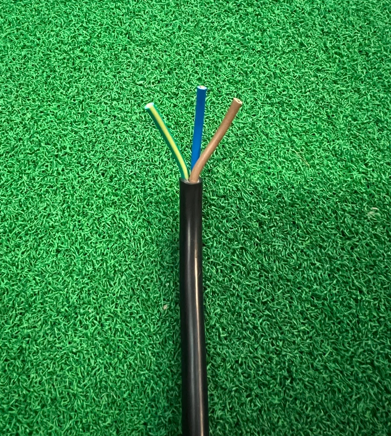 C19 IEC Socket Moulded to a 3 Core, 1.5sqmm Straight PVC Cable