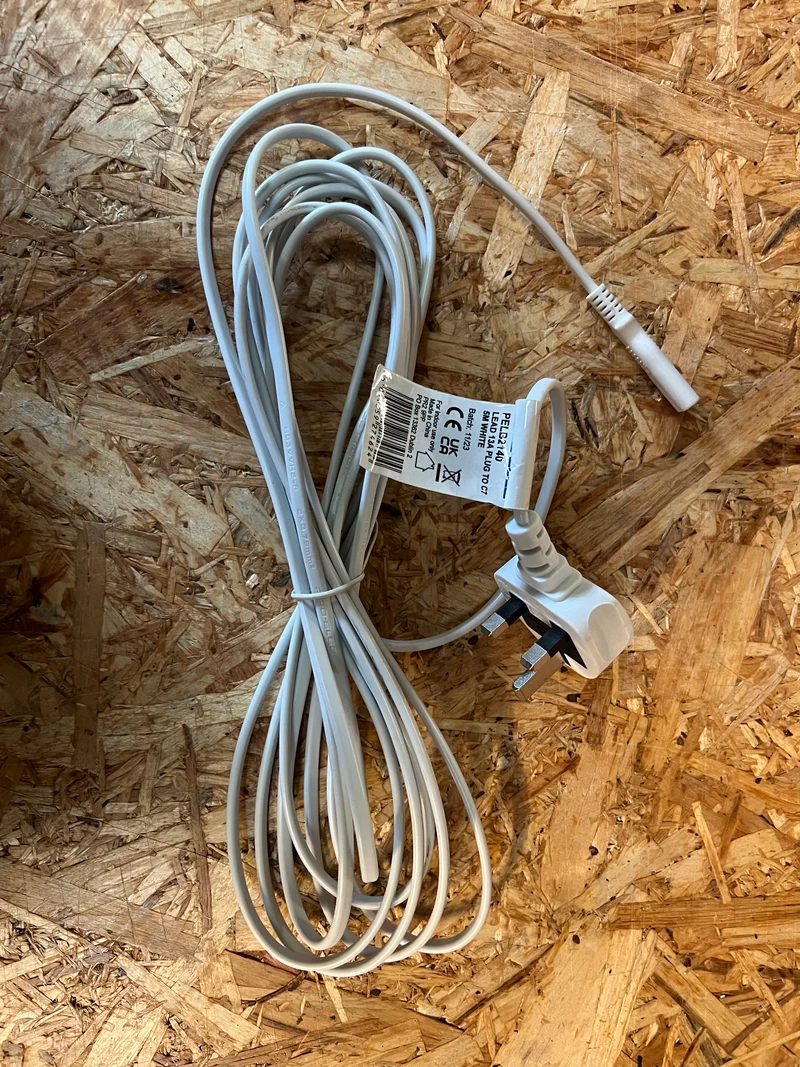 UK Mains Plug with 3A Fuse to 'Figure 8' (C7) Mains Straight Cable Lead in White