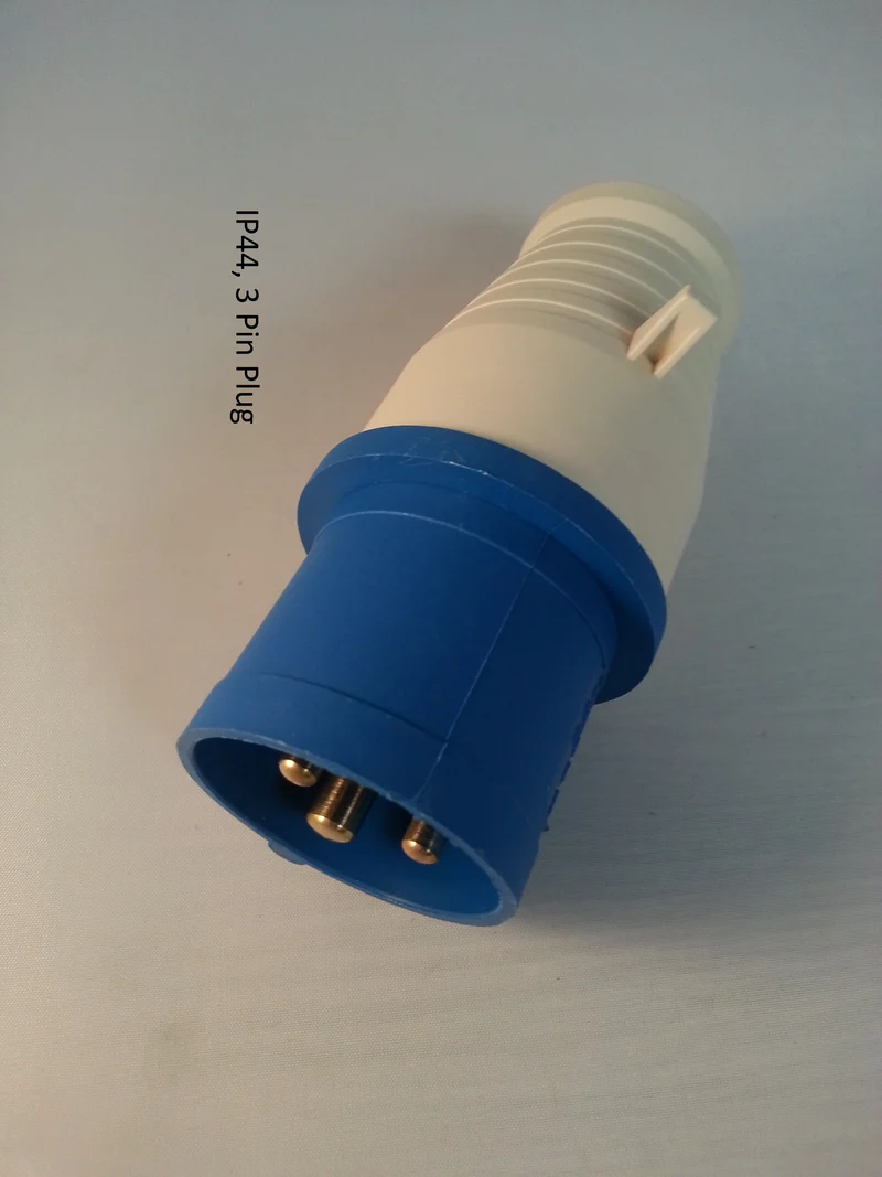 Camping and Caravan Mains Hook Up Lead, with IP44 Connector and 4-way Socket