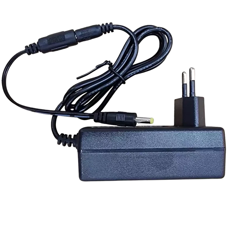 Chargeur soudeuse fibre HTECH 12.6V 2A Li-ion