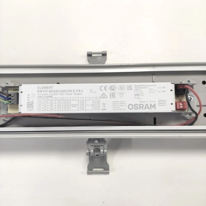 Réglette LED Étanche 120cm 36W 125lm/W IP65 avec Détecteur Intégré