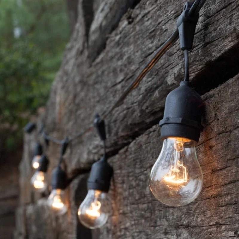 Guirlande Guinguette LED 15M IP65 pour 15 Ampoules E27 Suspendues (non fournies)