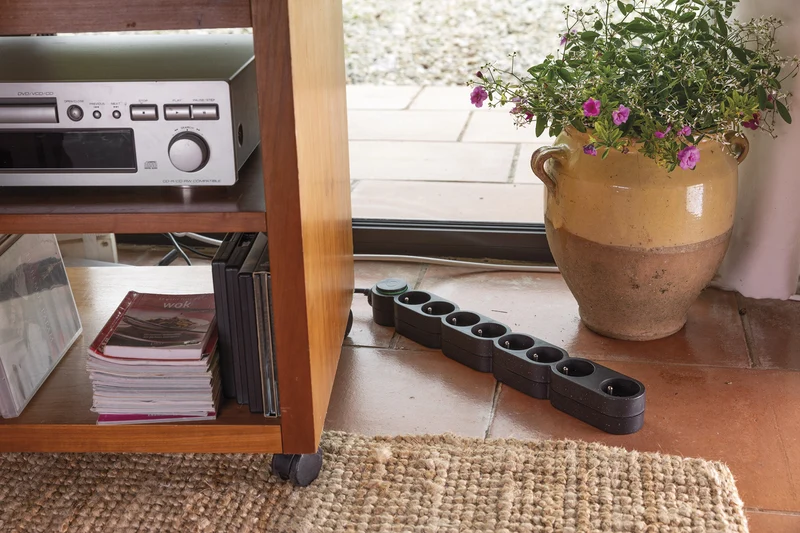 Bloc multiprises écoresponsable prises 2P+T Home Green - Zenitech