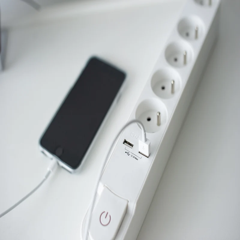 Bloc multiprise Design blanc 16A + 2xUSB - Chacon