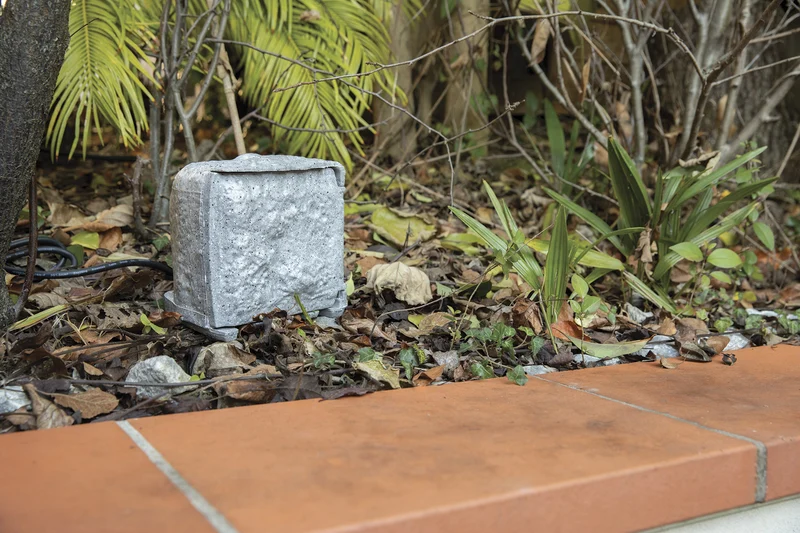 Bloc pierre 4x16A + 2 interrupteurs 1,5m - Gris - Zenitech