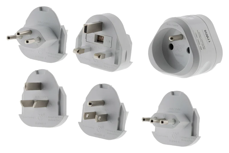 Lot de 6 adaptateurs de voyage 5 prises mâles + 100 pays - pochette offerte - Blanc - Zenitech