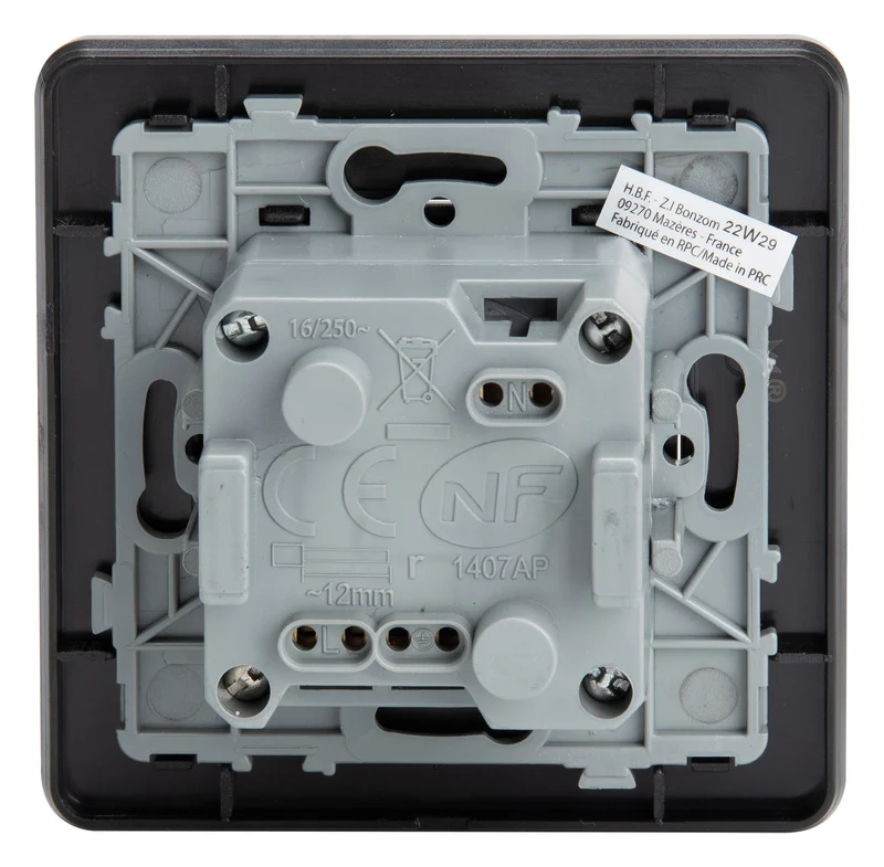Prise 16A 2P+T Easy Eject en métal noir brossé - Kouro - Zenitech